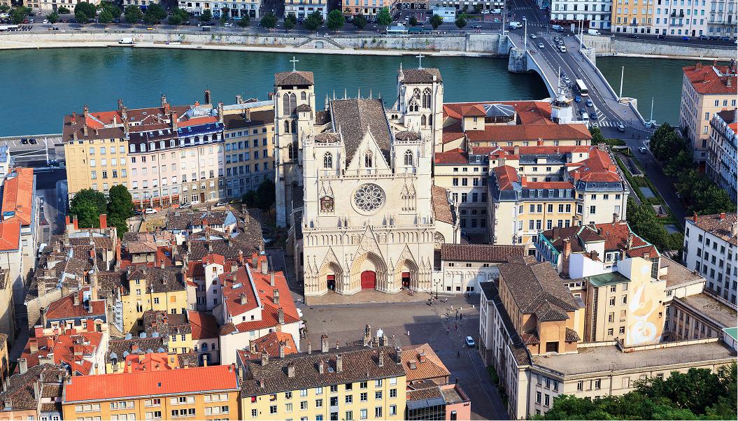 The Art of Going Nowhere in Particular